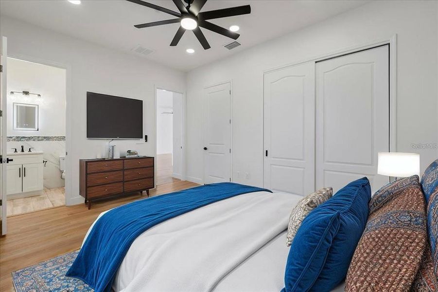 Furnished interior view inside a new home in , Port Charlotte (Image 19).