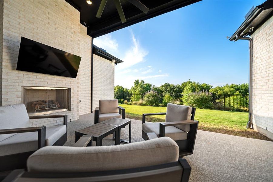 Exterior details and patio area of a home in , Prosper (Image 21).