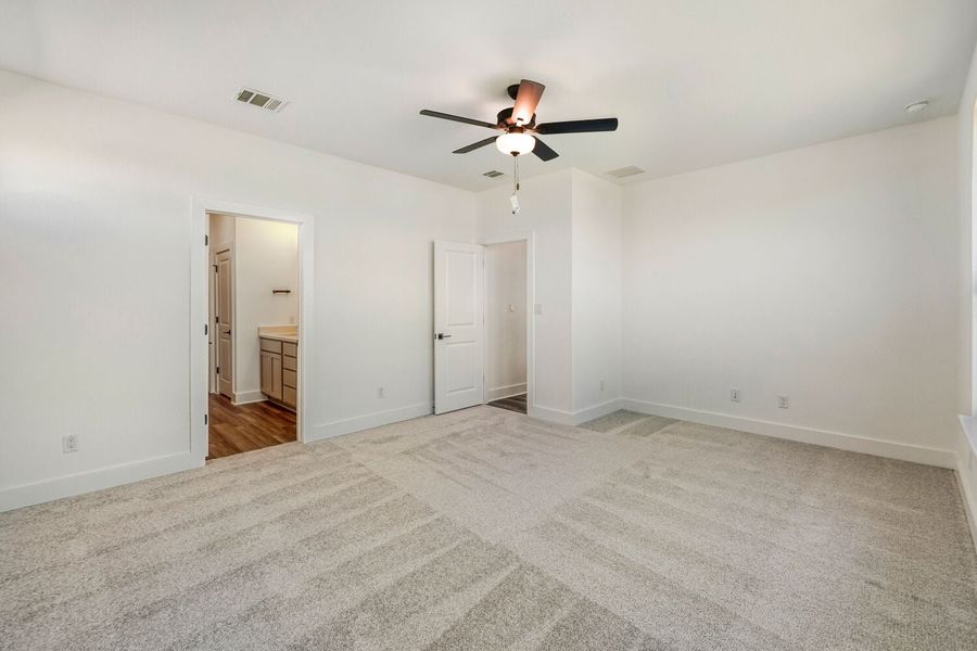 Spacious, unfurnished interior of a new home in Freedom at Anthem, Kyle (Image 15). Spacious, unfurnished interior of a new home in Freedom at Anthem, Kyle (Image 15).