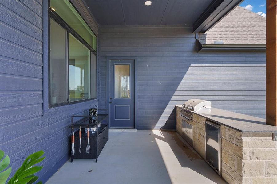 Exterior details and patio area of a home in , Tolar (Image 26).