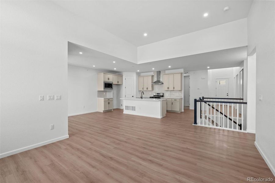 Image 28 of a home in .