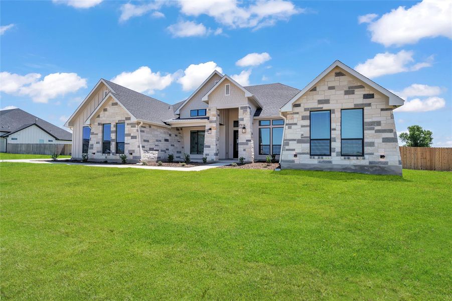 Image 33 of a home in King Oaks. Image 33 of a home in King Oaks.