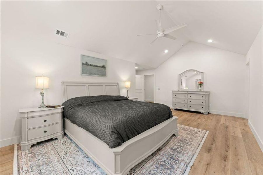 Furnished interior view inside a new home in , Jefferson (Image 34).