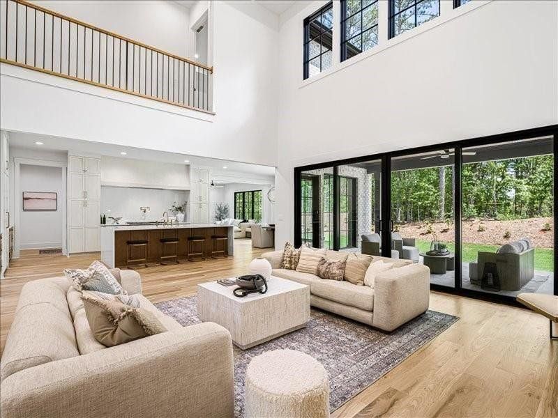 Furnished interior view inside a new home in , Alpharetta (Image 73).