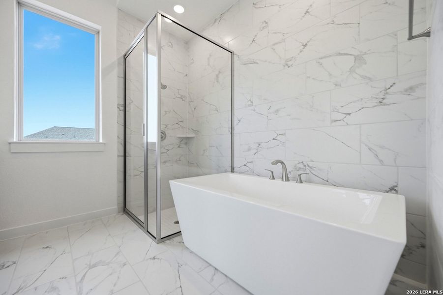 Furnished interior view inside a new home in Mayfair, New Braunfels (Image 10).