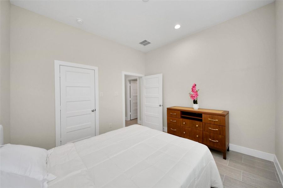 Spacious secondary bedroom Spacious secondary bedroom