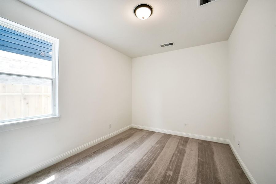 Spacious, unfurnished interior of a new home in Sienna 40', Missouri City (Image 38). Spacious, unfurnished interior of a new home in Sienna 40', Missouri City (Image 38).