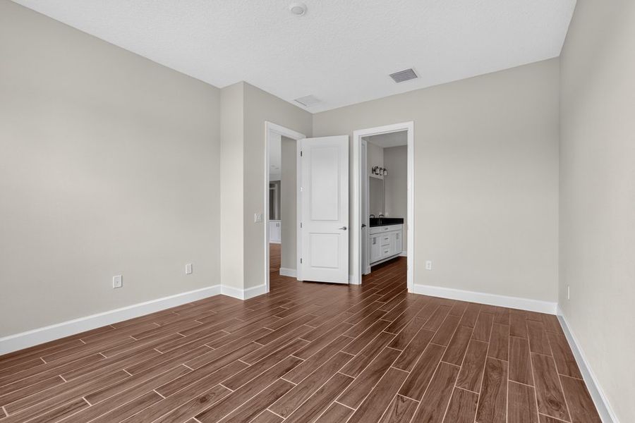 Image 23 of a home in Westview Community Group Page.