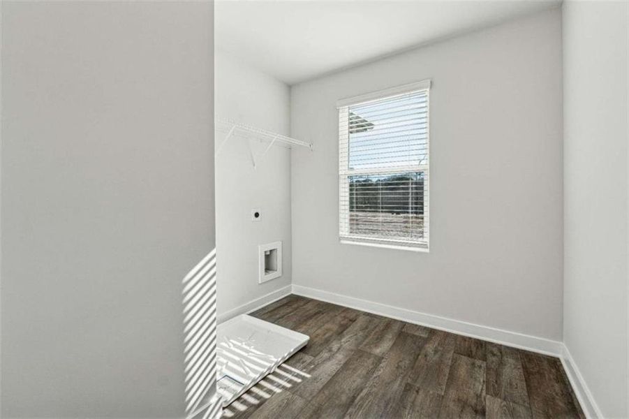 Spacious, unfurnished interior of a new home in Southern Hills, McDonough (Image 15).