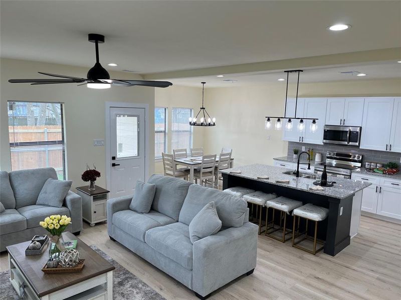 current avail same street