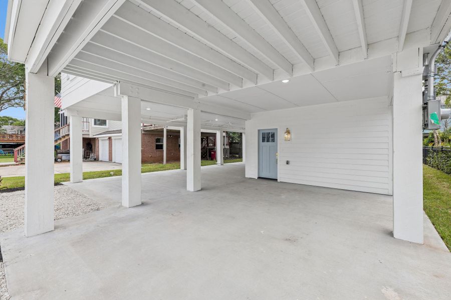 Exterior details and patio area of a home in , Clear Lake Shores (Image 4). Exterior details and patio area of a home in , Clear Lake Shores (Image 4).