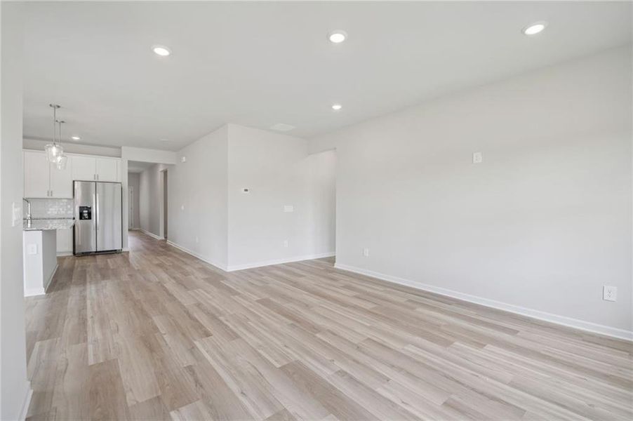 Spacious, unfurnished interior of a new home in Northwoods at Mirror Lake, Villa Rica (Image 35).