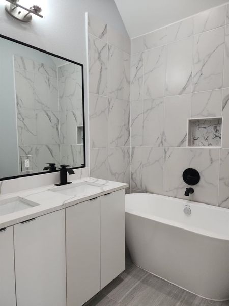 Furnished interior view inside a new home in , Houston (Image 10).