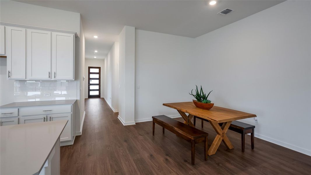 Furnished interior view inside a new home in Rosenbusch Ranch, Leander (Image 5). Furnished interior view inside a new home in Rosenbusch Ranch, Leander (Image 5).