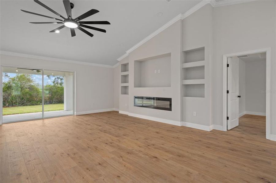 Spacious, unfurnished interior of a new home in , Weeki Wachee (Image 33).