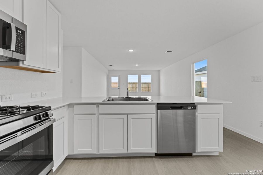 Furnished interior view inside a new home in , New Braunfels (Image 4).
