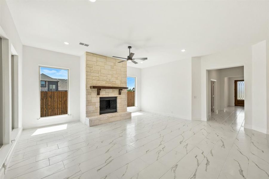 Spacious, unfurnished interior of a new home in Georgetown at Kings Fort 60s, Kaufman (Image 29). Spacious, unfurnished interior of a new home in Georgetown at Kings Fort 60s, Kaufman (Image 29).