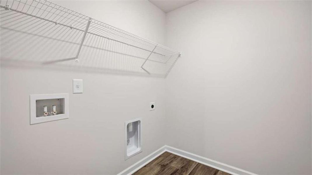 Spacious, unfurnished interior of a new home in Bridle Creek, Locust Grove (Image 25).