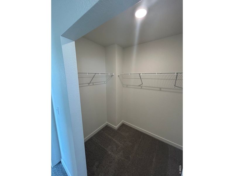 Spacious, unfurnished interior of a new home in Hudson Hills, Hudson (Image 11).