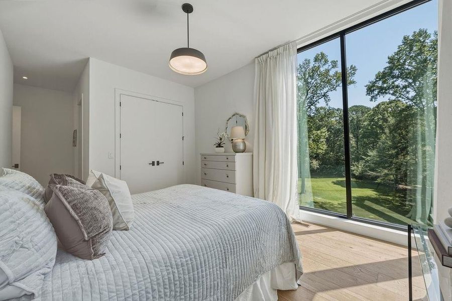 Furnished interior view inside a new home in , Atlanta (Image 59).