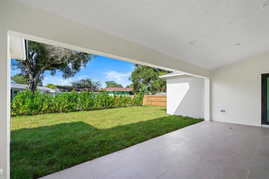 Exterior details and patio area of a home in , Fort Pierce (Image 34). Exterior details and patio area of a home in , Fort Pierce (Image 34).
