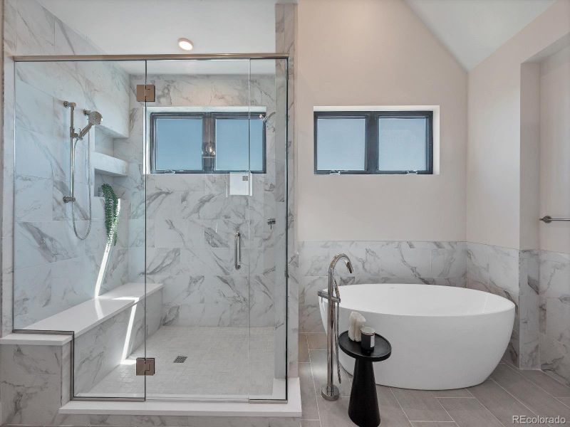 Over sized shower and soaking tub