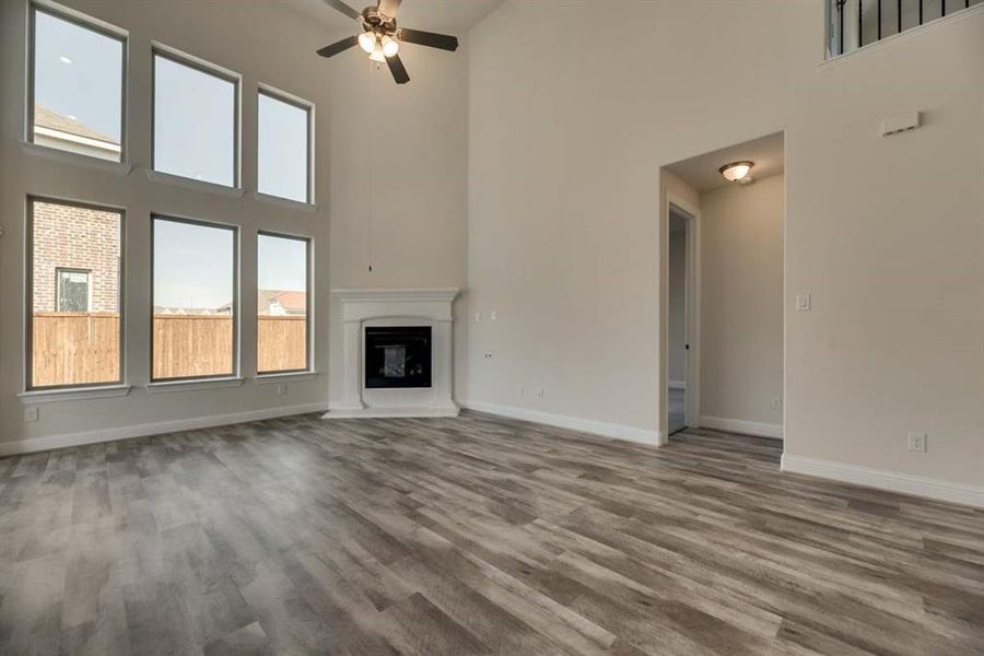 Spacious, unfurnished interior of a new home in Lake Forest, McKinney (Image 10).