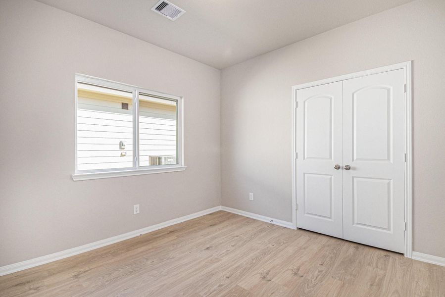 Image 14 of a home in Clear View Estates.