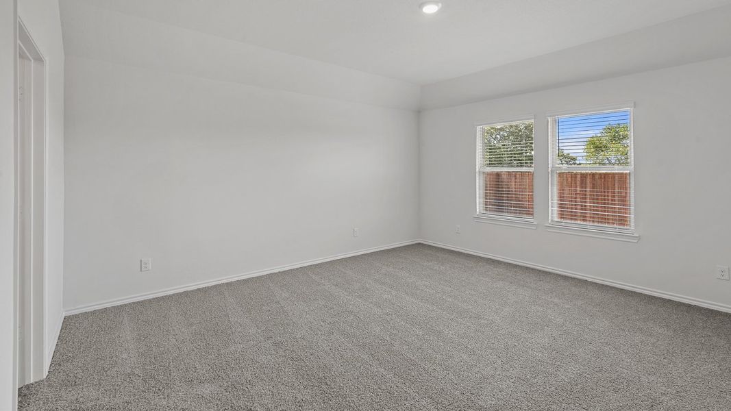 Spacious, unfurnished interior of a new home in Waverly Estates, Josephine (Image 28).