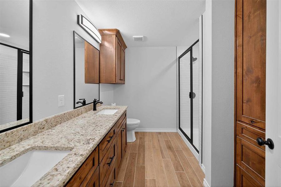 Furnished interior view inside a new home in , Tyler (Image 14).