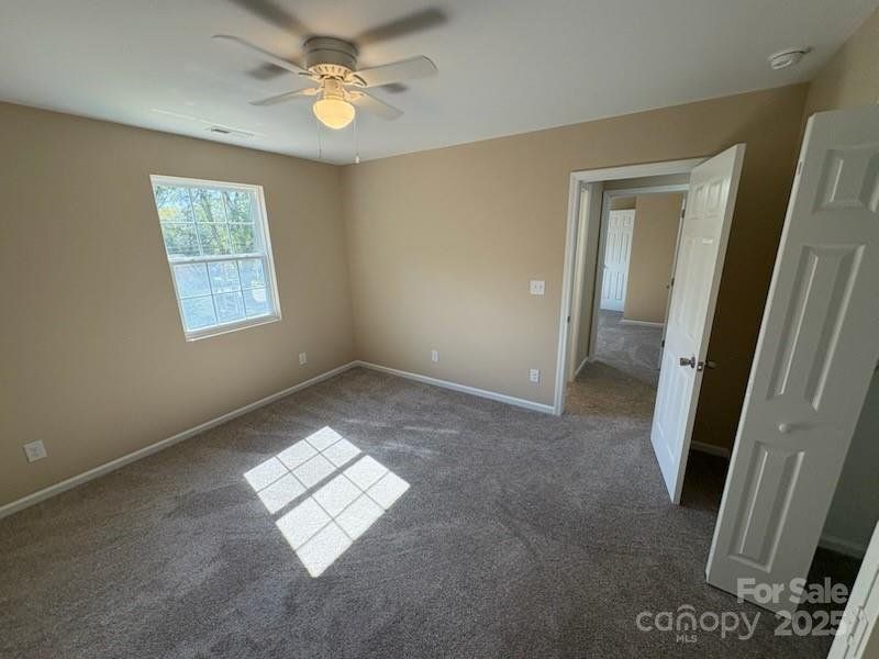 Image 18 of a home in .