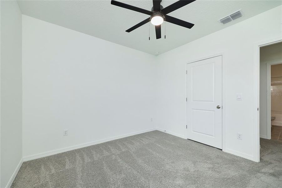 Spacious, unfurnished interior of a new home in Westgate at Avalon Park, Wesley Chapel (Image 50).