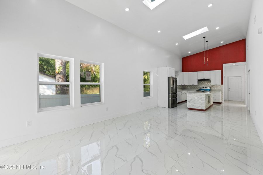 Spacious, unfurnished interior of a new home in , Jacksonville (Image 25). Spacious, unfurnished interior of a new home in , Jacksonville (Image 25).