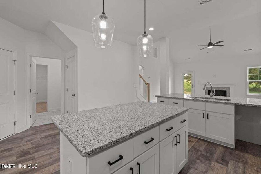 20250919205817348364000000-o 20250919205817348364000000-o