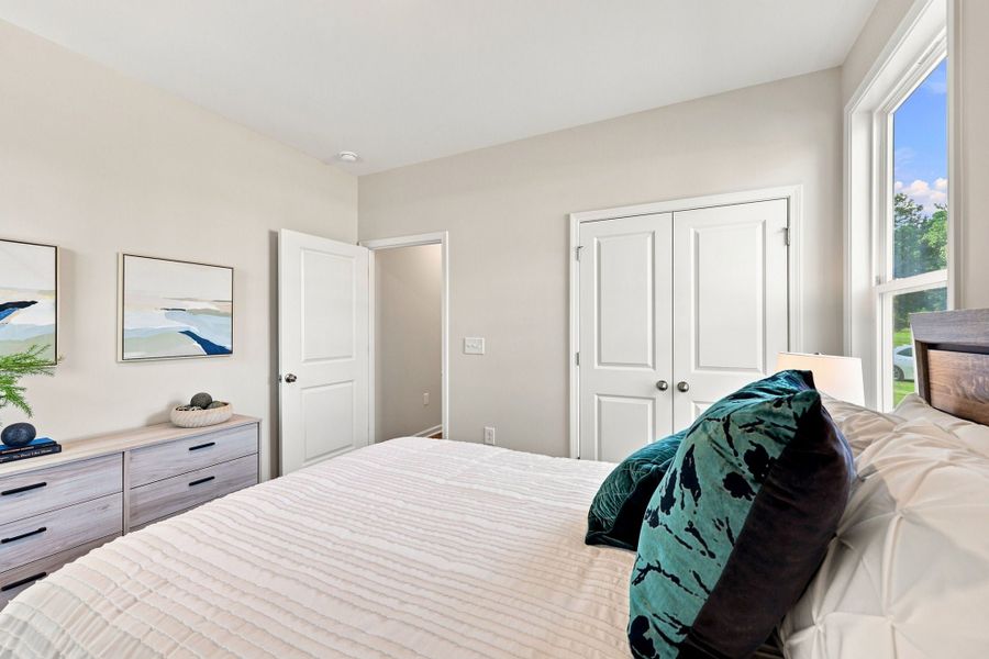 Representative furnished interior of a home built from the The Concerto by Chesapeake Homes in Highgate, Clayton (Image 27).