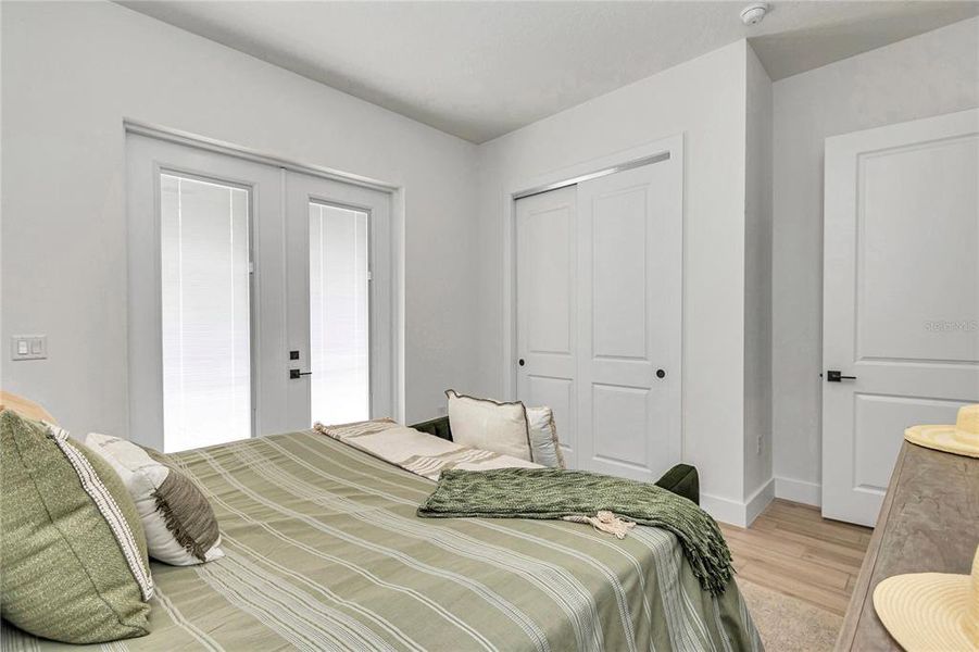 Furnished interior view inside a new home in , Dunnellon (Image 12).