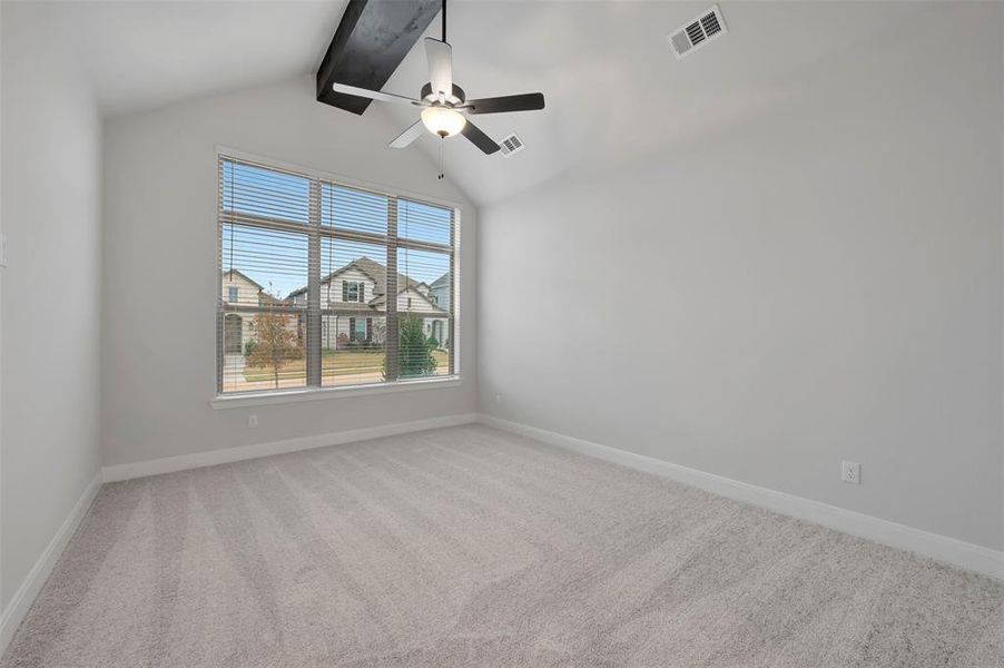 Spacious, unfurnished interior of a new home in Mantua Point Gardens, Van Alstyne (Image 19).