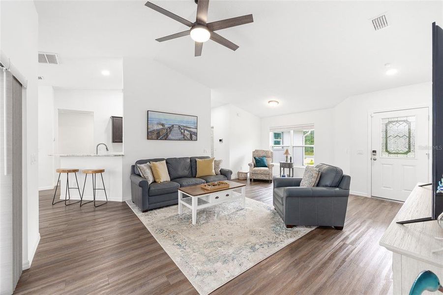 Furnished interior view inside a new home in , Dunnellon (Image 12).