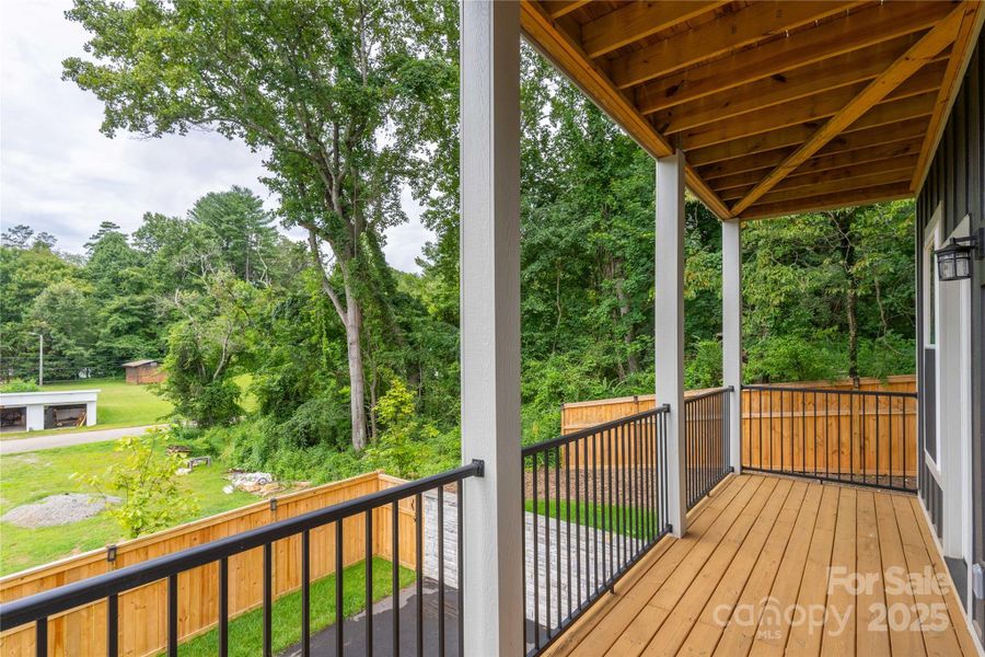 Image 34 of a home in .