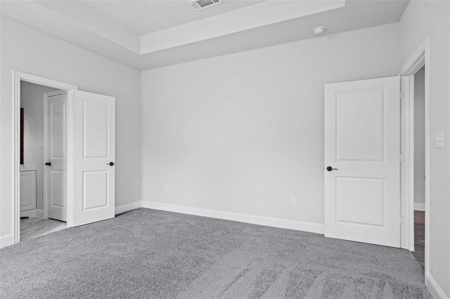 Spacious, unfurnished interior of a new home in , Dallas (Image 19).