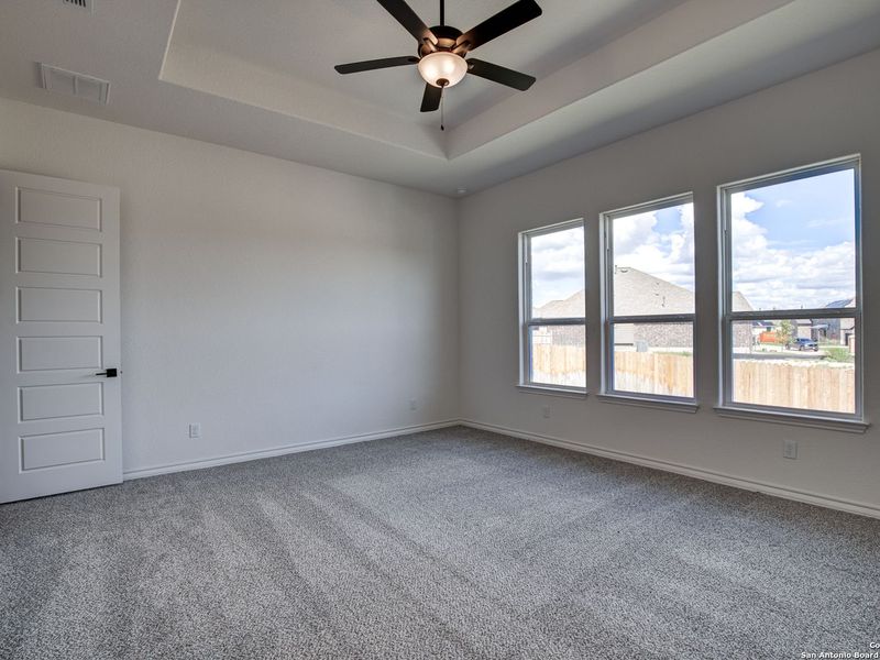 Spacious, unfurnished interior of a new home in The Reserve at Potranco Oaks, Castroville (Image 36).