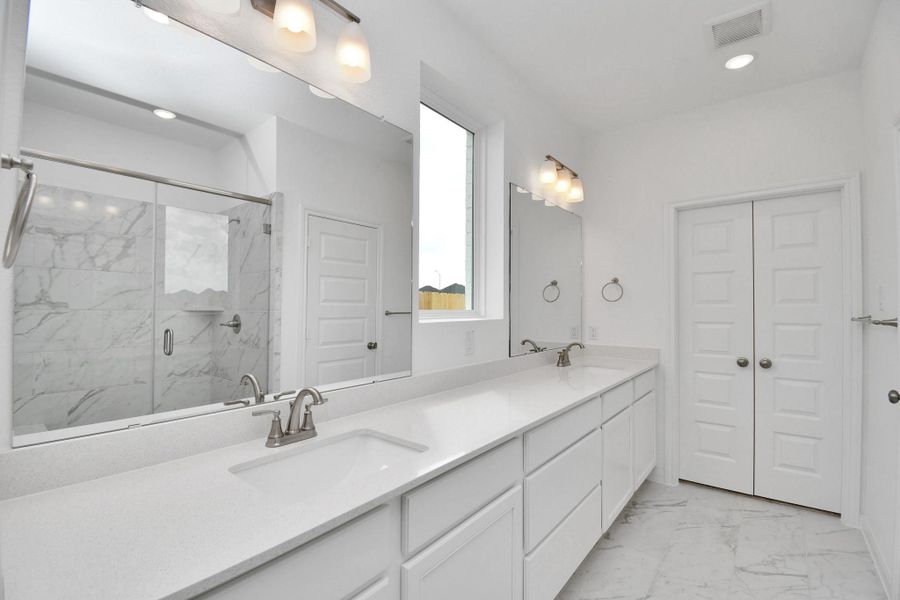 Furnished interior view inside a new home in Elyson, Katy (Image 12).