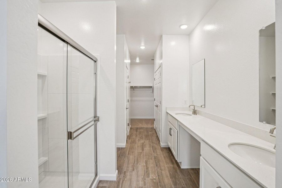 28-web-or-mls-W Kenner Dr-S1004-028