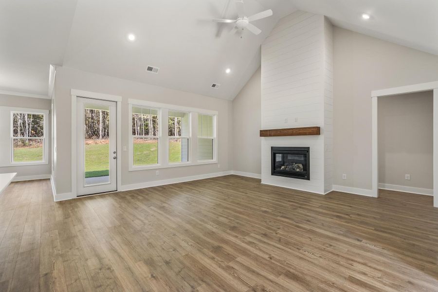 Spacious, unfurnished interior of a new home in Charleston County Homes, Charleston (Image 17).