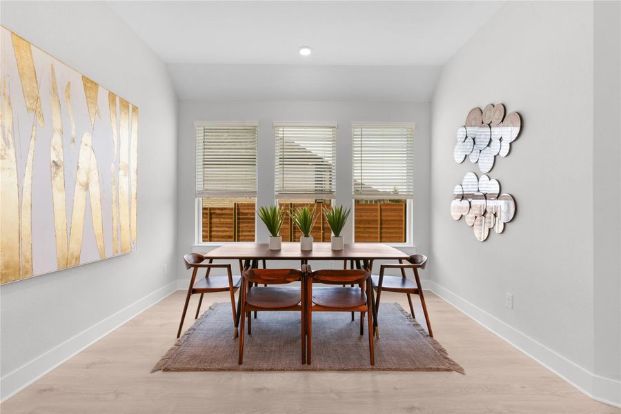 **PHOTO REPRESENTATIVE OF FLOORPLAN ONLY** **PHOTO REPRESENTATIVE OF FLOORPLAN ONLY**