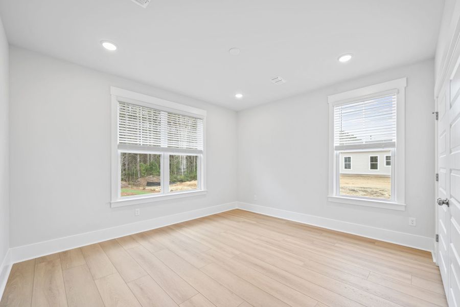 Spacious, unfurnished interior of a new home in Nexton, Summerville (Image 38).