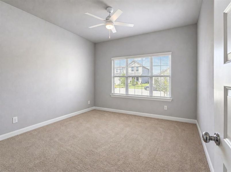 Spacious, unfurnished interior of a new home in Sagebrook, Denton (Image 17).