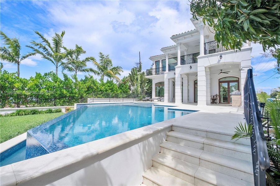 Exterior details and patio area of a home in , Surfside (Image 36).