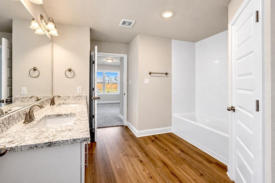 Furnished interior view inside a new home in Lago Mar, Texas City (Image 17).