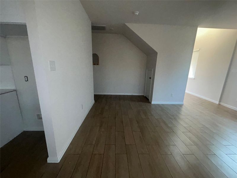 Spacious, unfurnished interior of a new home in Cypress Oaks North, Cypress (Image 10).